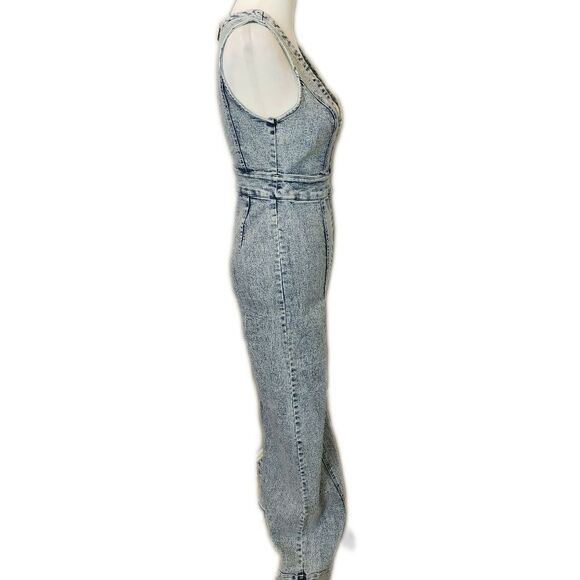 Venus Sleeveless Wide Leg Zip-Up Acid Washed Denim Jumpsuit, 2 - Picture 3 of 8